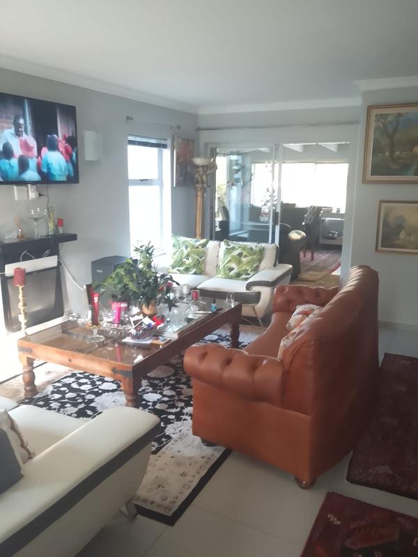 3 Bedroom Property for Sale in Heritage Park Western Cape